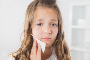 Cosa fare se un bambino ha mal di denti